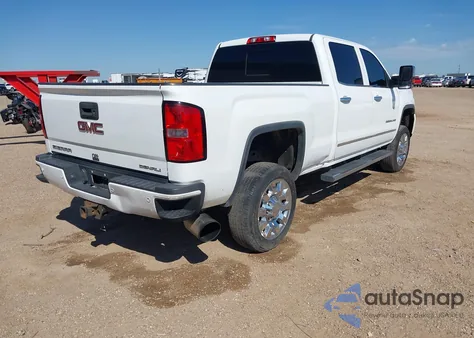 2015 GMC Sierra 2500Hd Denali z USA, uszkodzony, nr VIN 1GT120E89FF540031